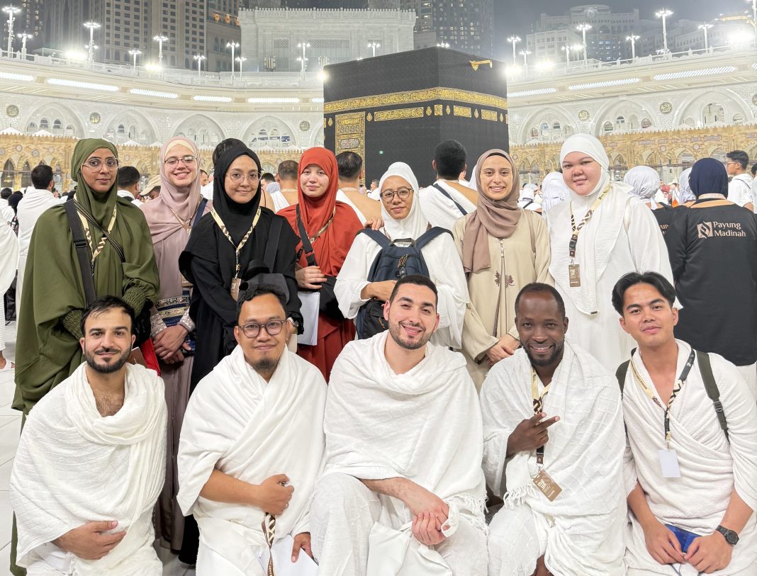 Middle East Youth Summit 2025 Dibuka dengan Umrah: Awal Perjalanan Iman dan Persatuan di Tanah Suci, Makkah
